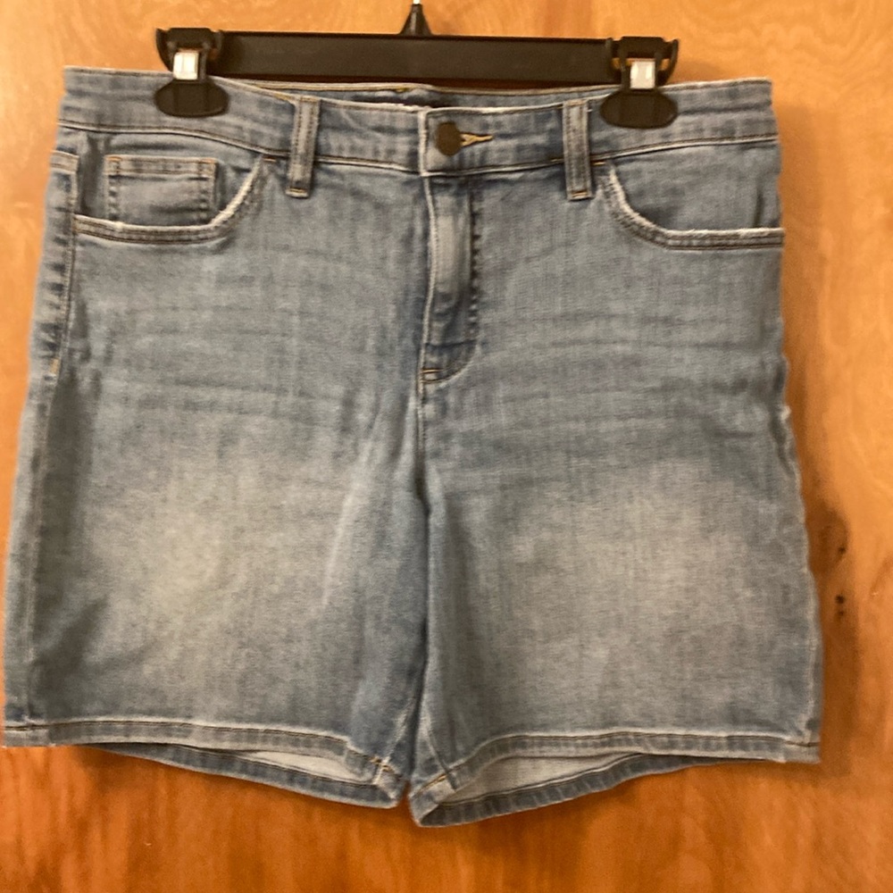 5 pocket Chaps Jean Shorts